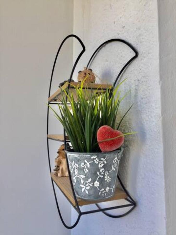 Cosy & Chic Studio Close By Victoria Square Bucharest Exterior photo