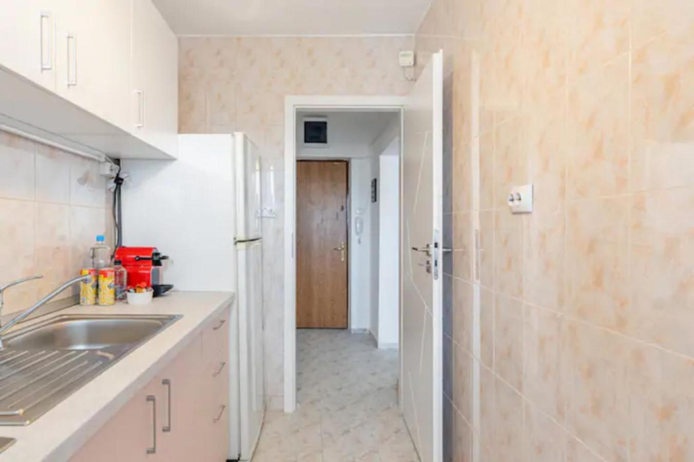 Cosy & Chic Studio Close By Victoria Square Bucharest Exterior photo